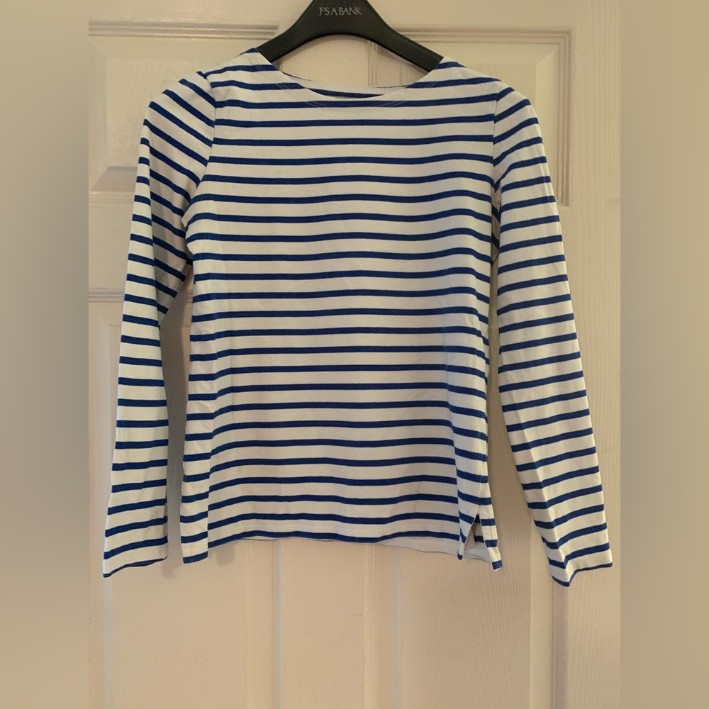 Blue and white striped tee, very nice brand made in France size XXS